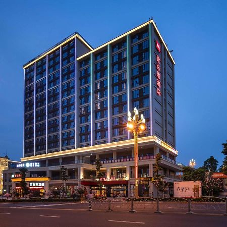 Ibis Hotel Gunung Emei Bagian luar foto