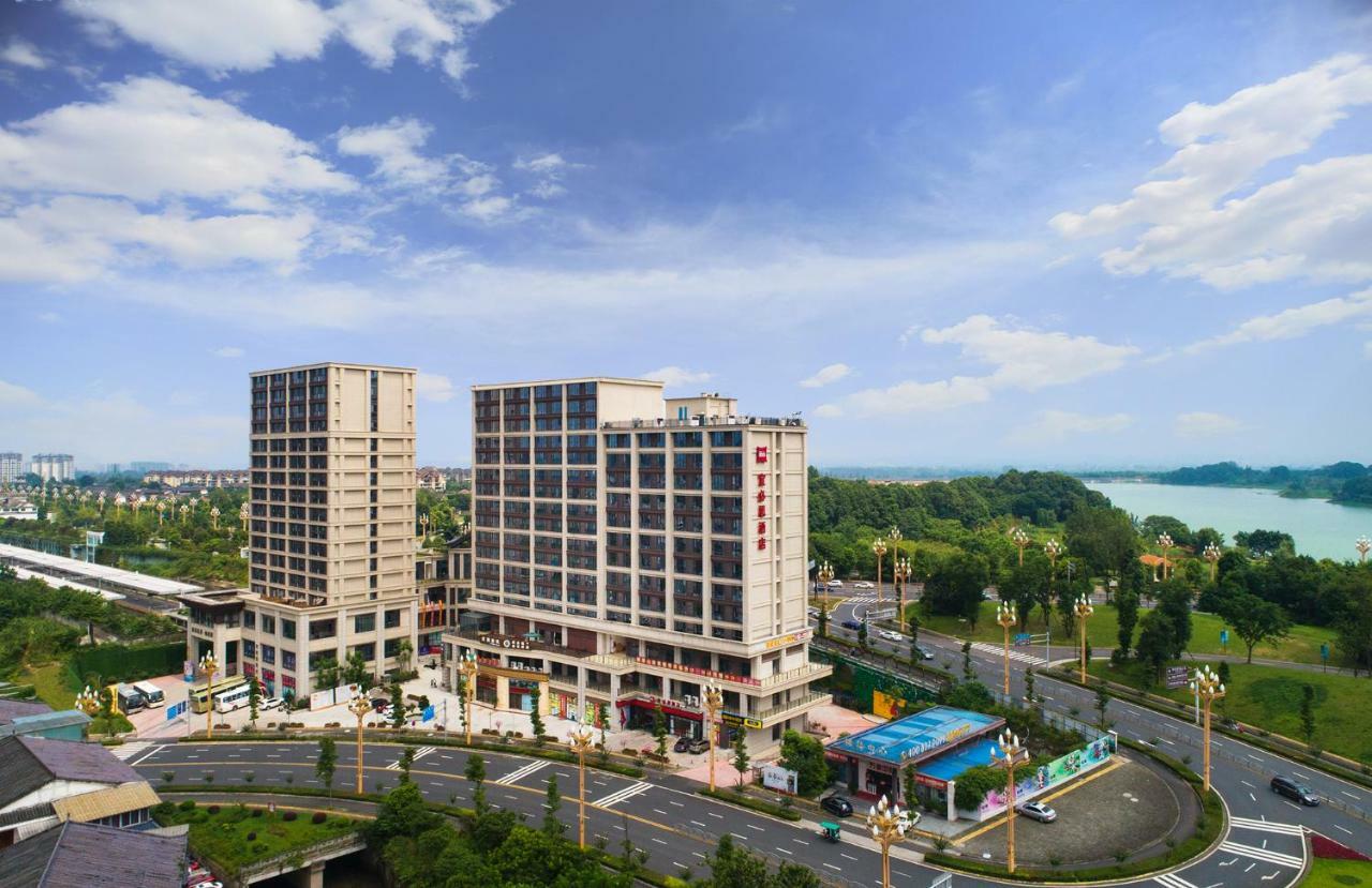 Ibis Hotel Gunung Emei Bagian luar foto